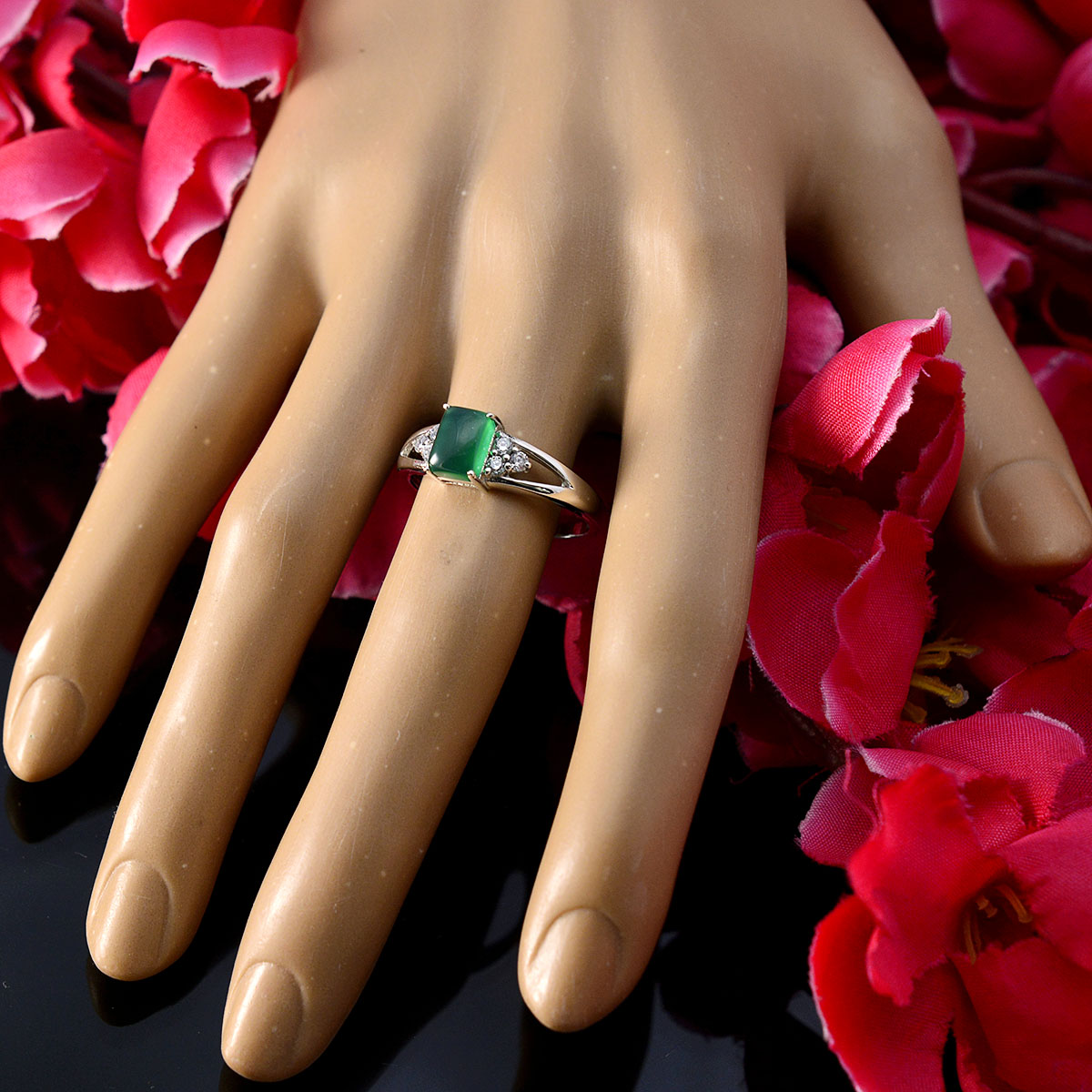 Jia Artisan Green Halo Ring