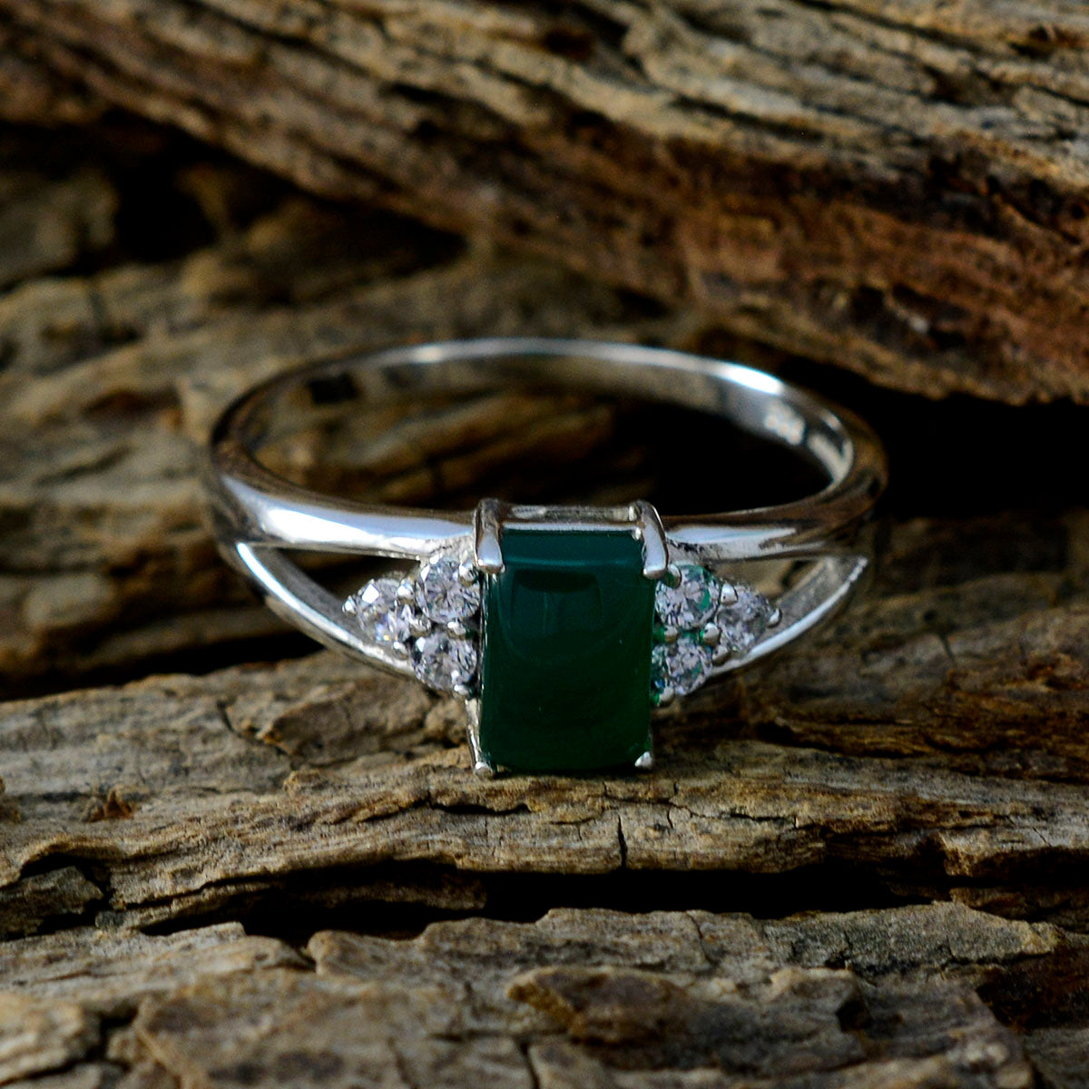 Jia Artisan Green Halo Ring