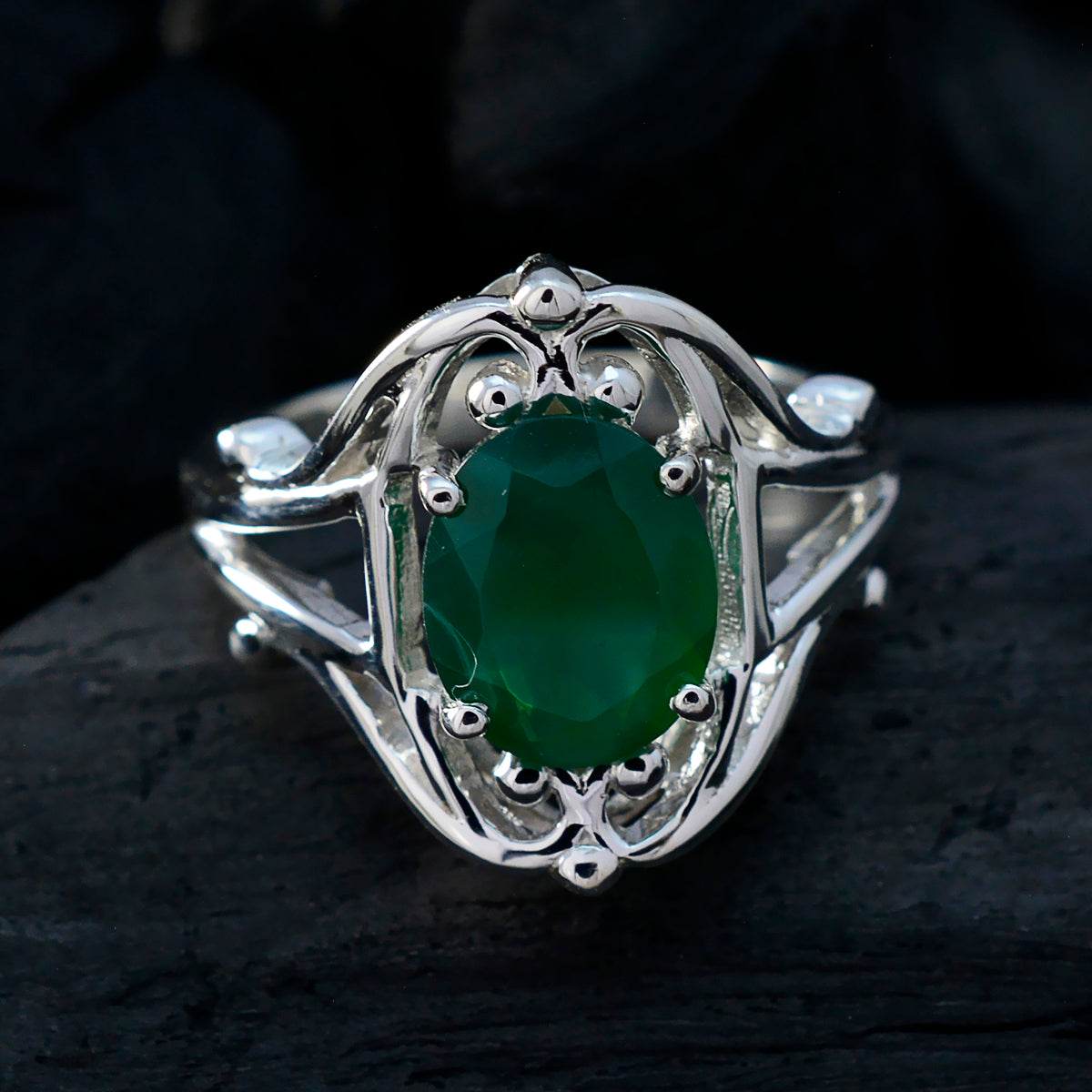 Nella Traditional Green Solitaire Ring