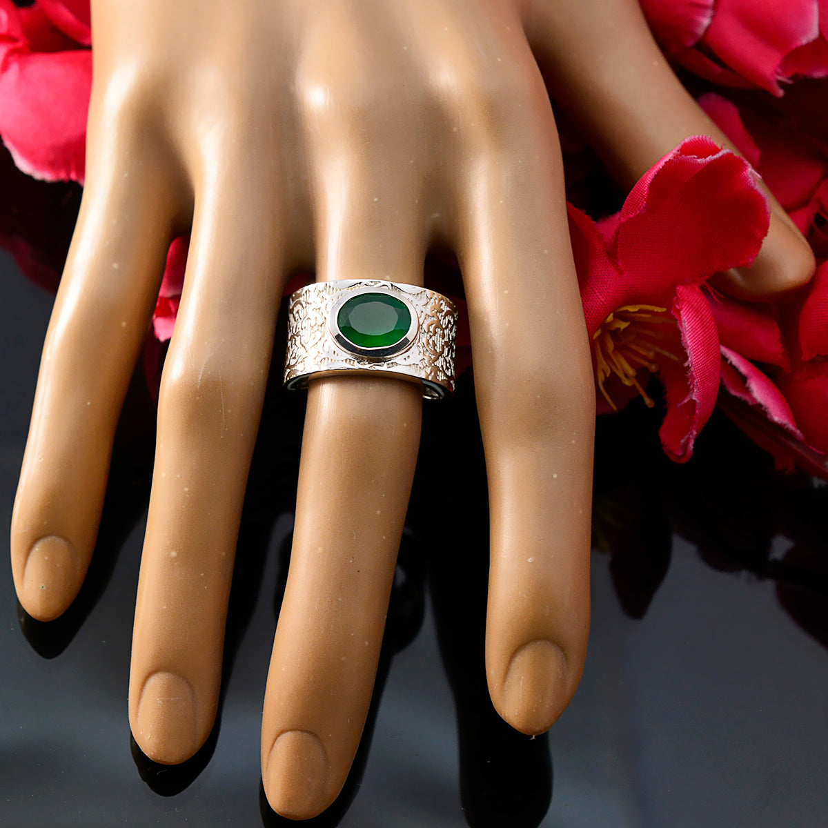 Natcha Art Deco Green Solitaire Ring
