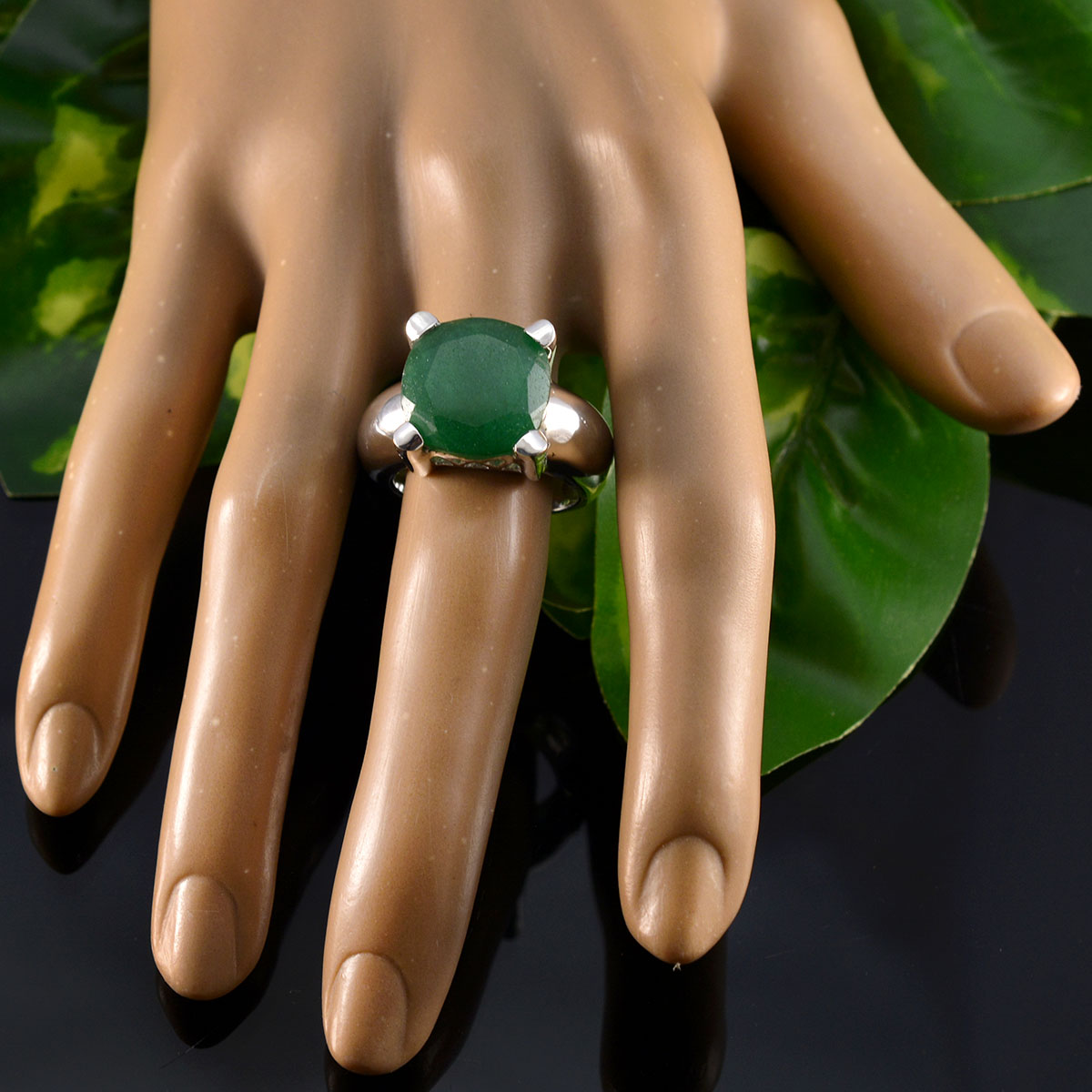 Audrey antique Green Solitaire Ring
