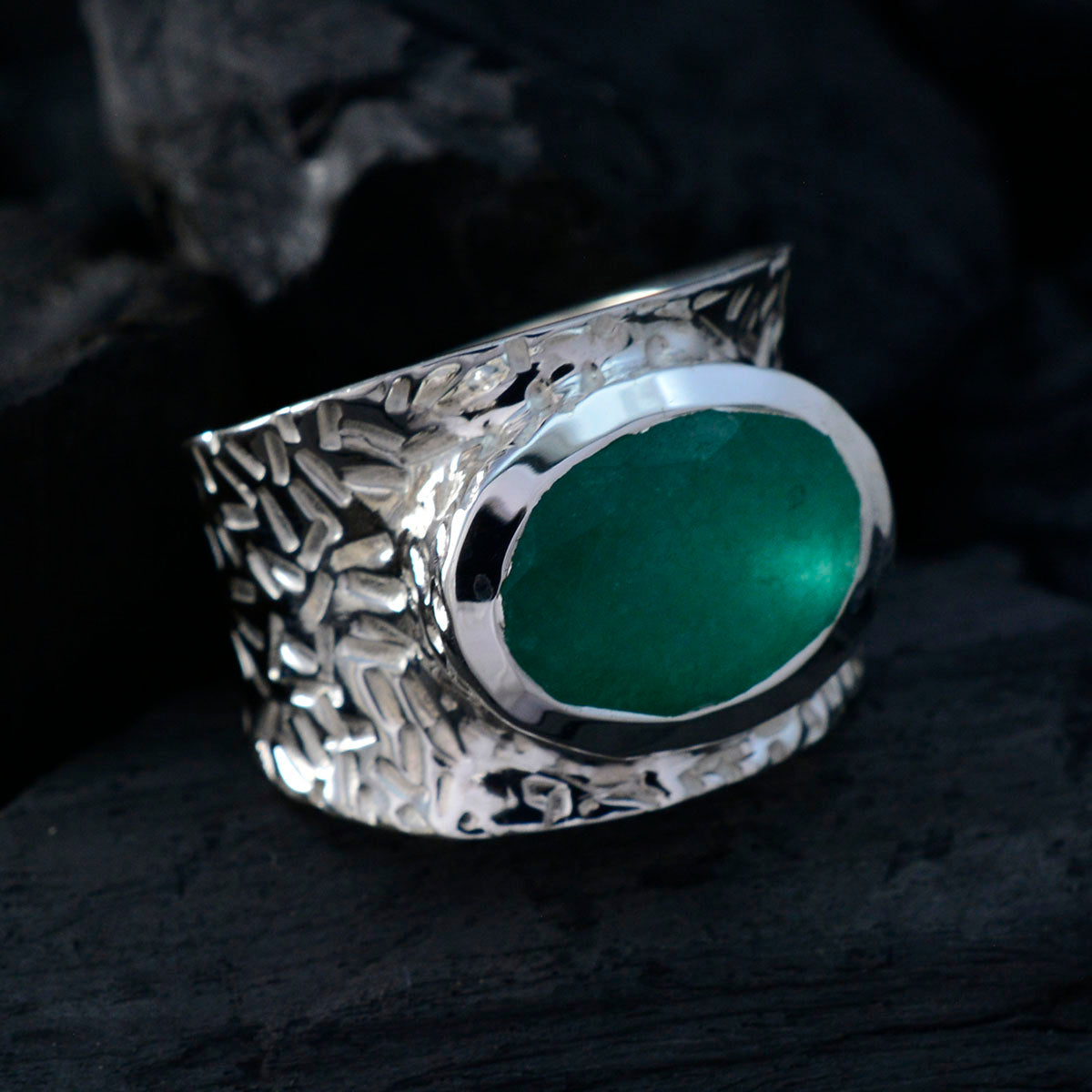 Nisa engravings Green Solitaire Ring