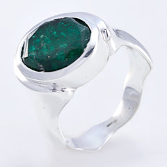 Savannah valentine Green Solitaire Ring