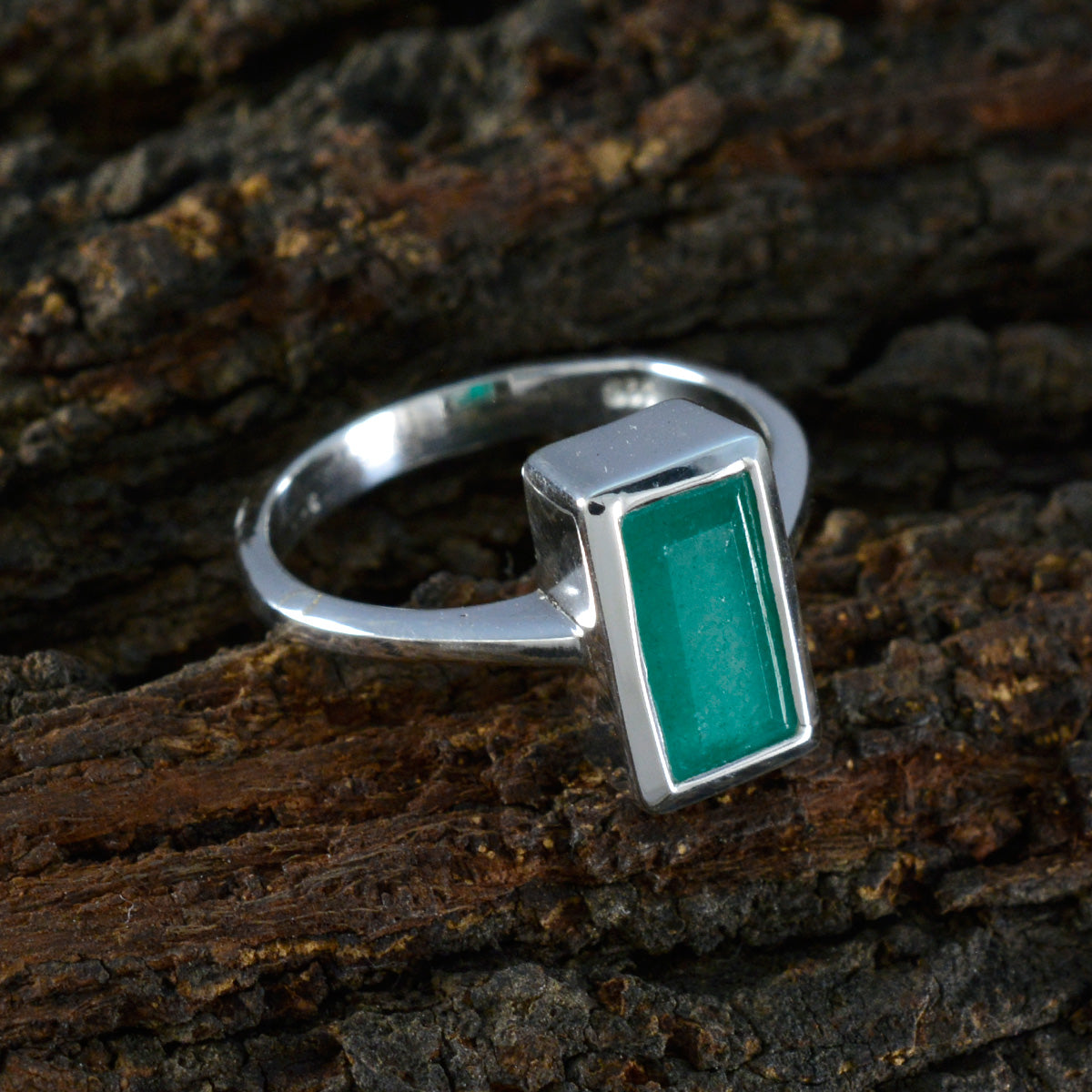 Josephine Sophisticated Green Solitaire Ring