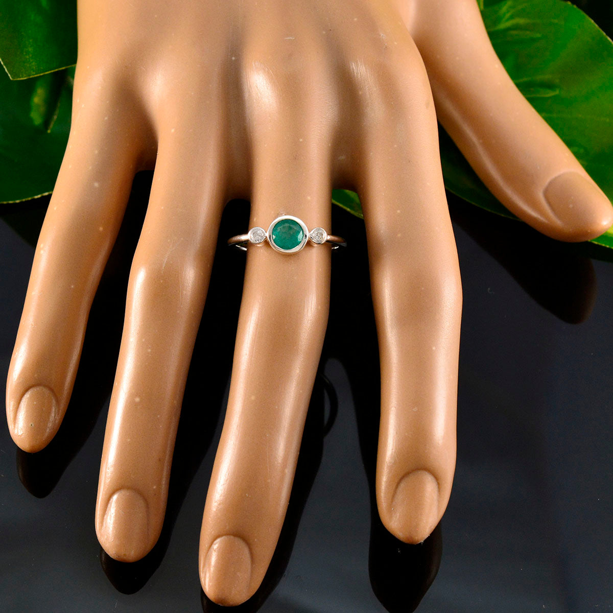 Rina Contemporary Green Trilogy Ring