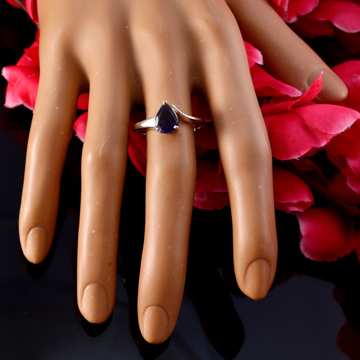 Scarlett Love Blue Solitaire Ring