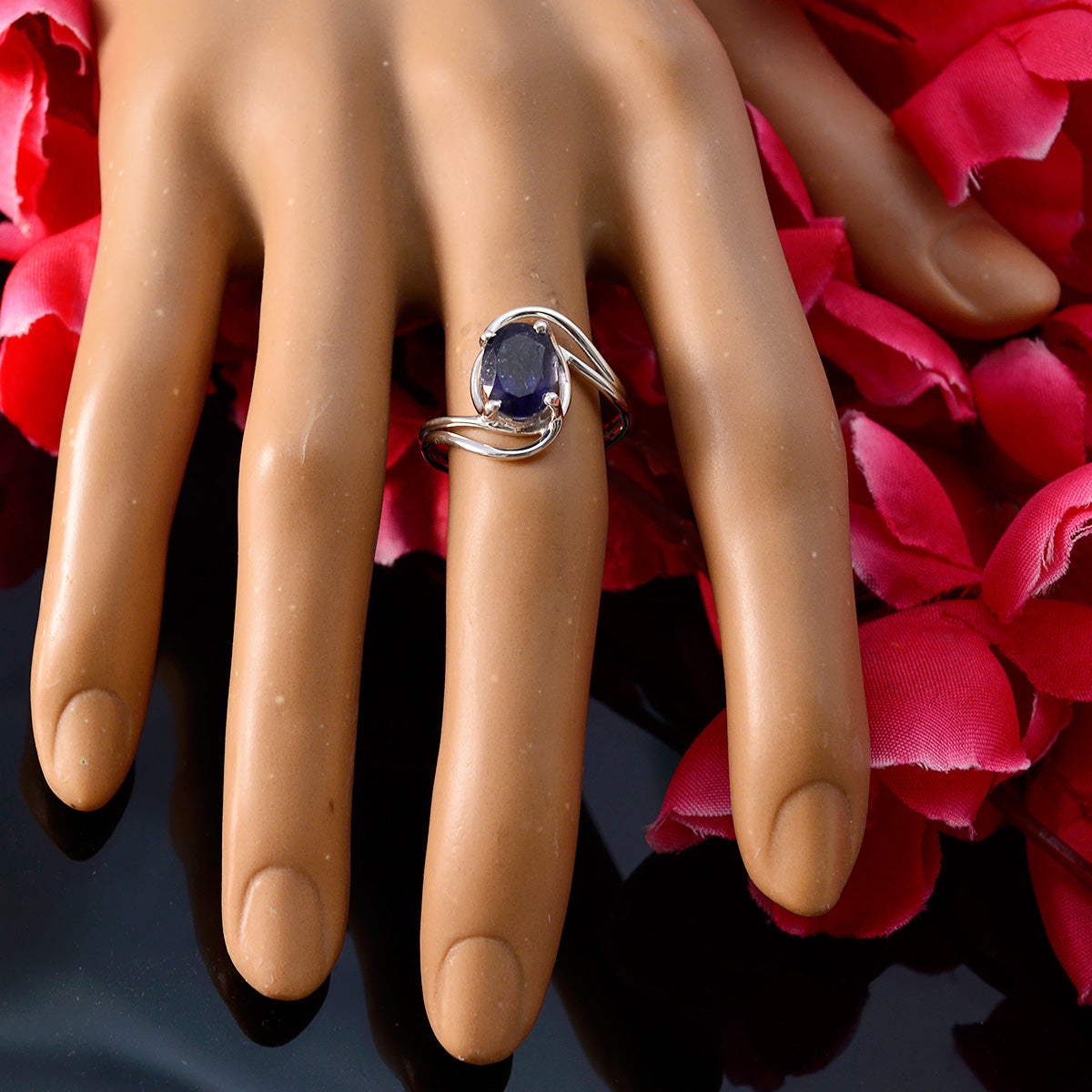 Yuna Sophisticated Blue Solitaire Ring