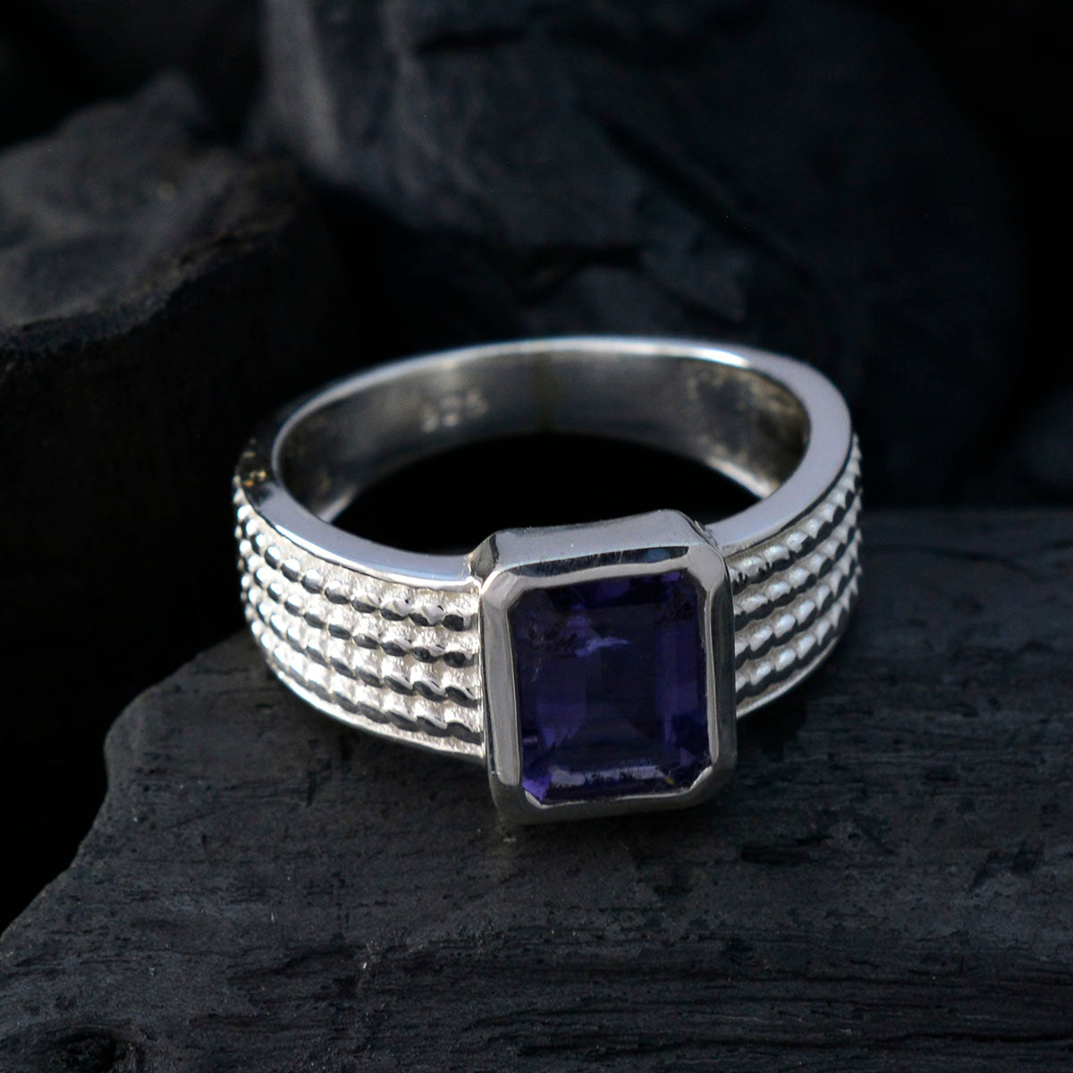 Constanza Fairytale Blue Solitaire Ring