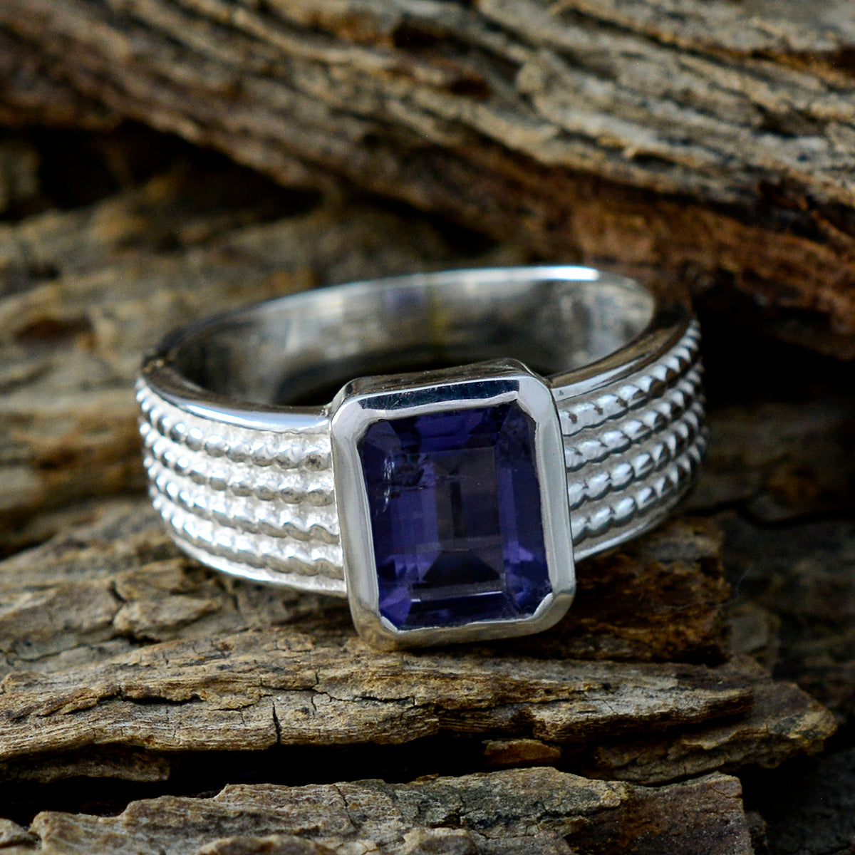 Constanza Fairytale Blue Solitaire Ring