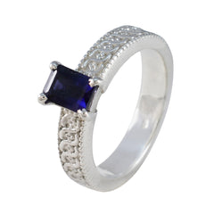 Ángeles Contemporary Blue Solitaire Ring