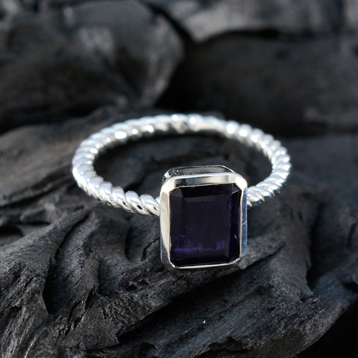 Agnes Contemporary Blue Solitaire Ring