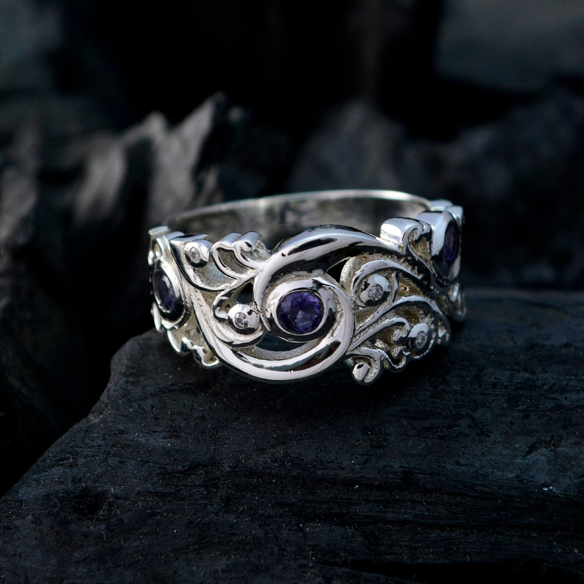 Greta Contemporary Blue multiple Ring