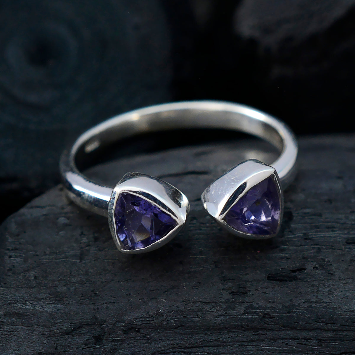 Soo-jin Modern Blue Toi et Moi Ring