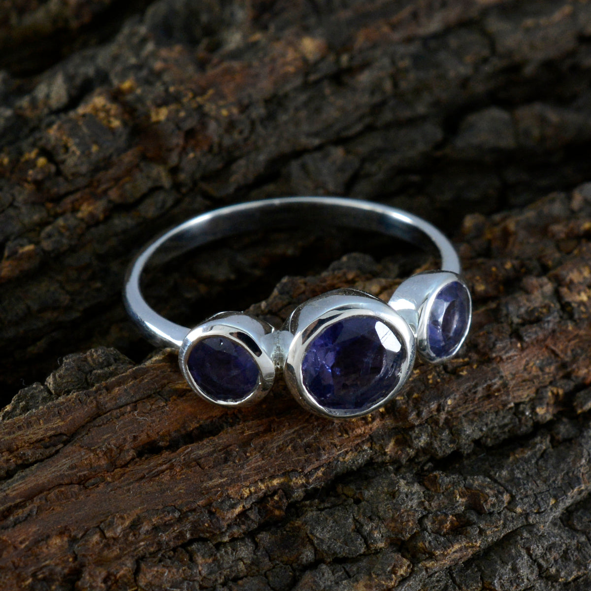 Yuna Abstract Blue Trilogy Ring