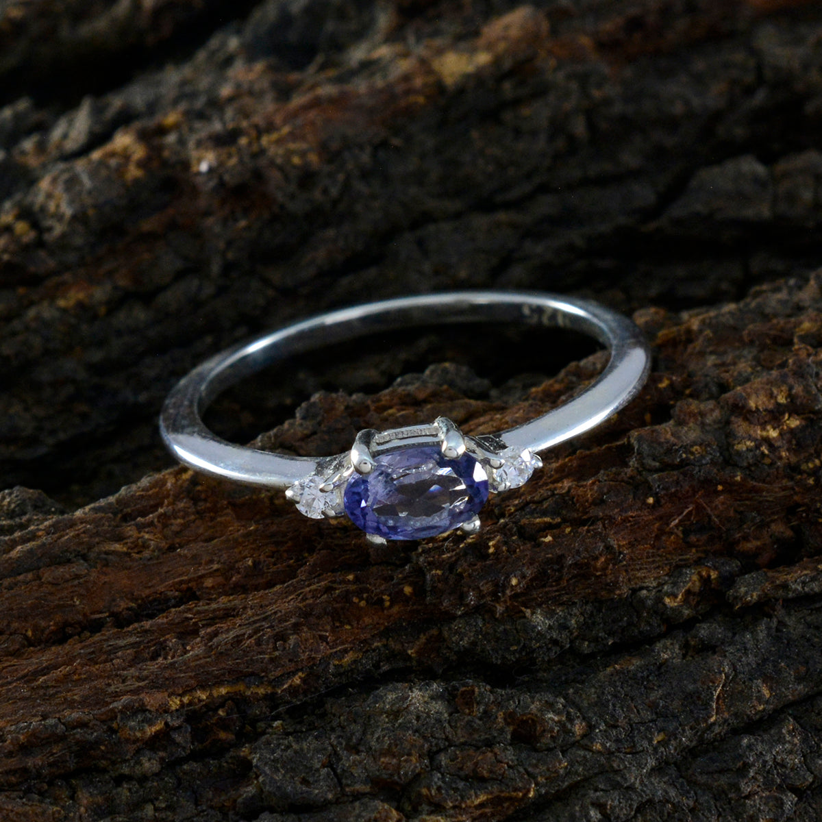 Meera Sophisticated Blue Halo Ring