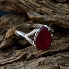 Putri valentine Red Solitaire Ring