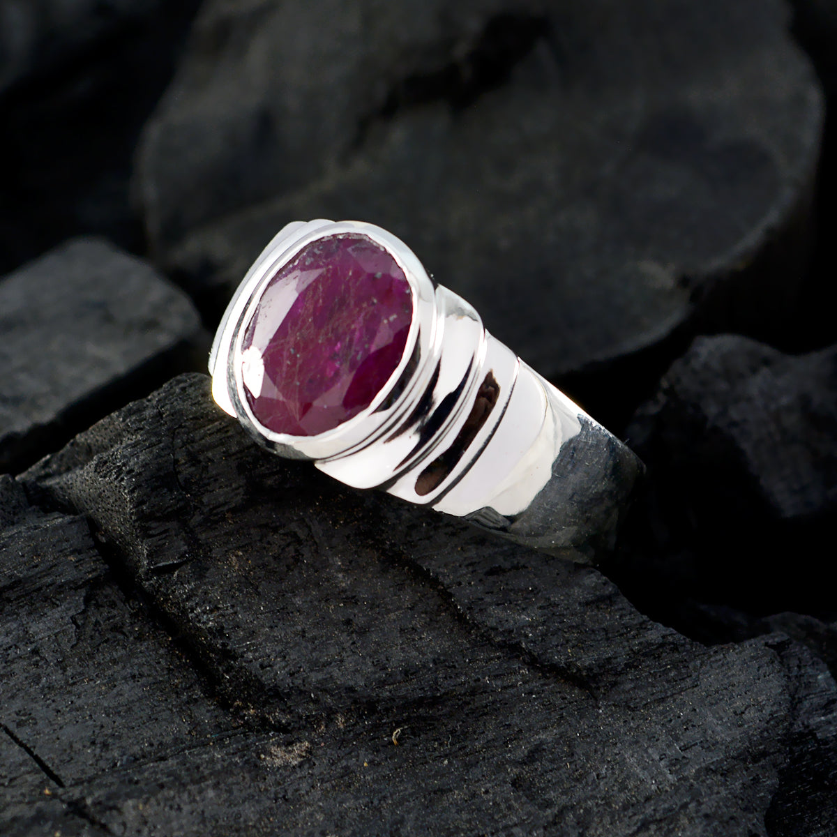 Eliza valentine Red Solitaire Ring