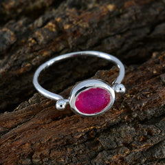 Yuna Modern Red Solitaire Ring