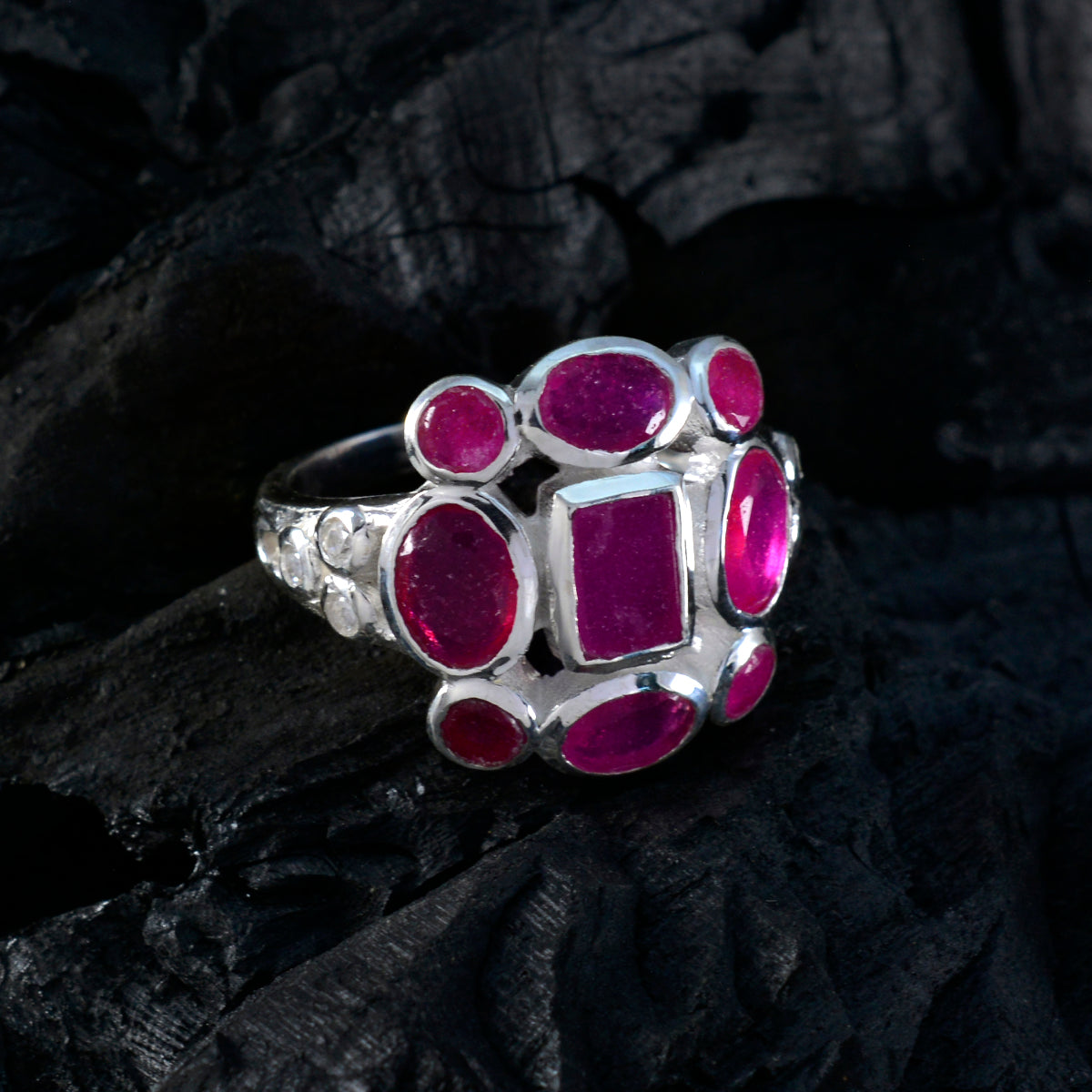 Eva Signet Red Navratna Ring
