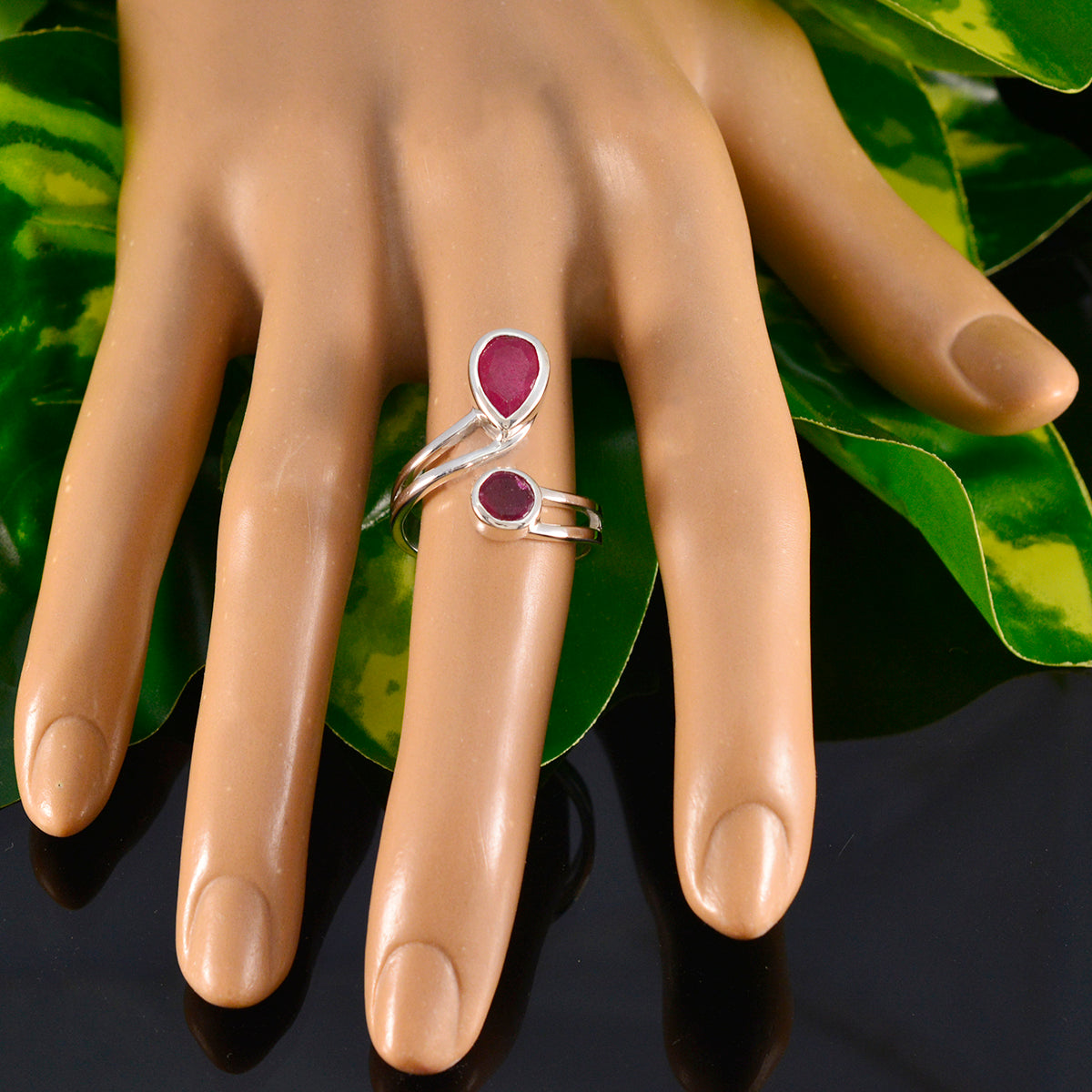 Hannah Fairytale Red Toi et Moi Ring