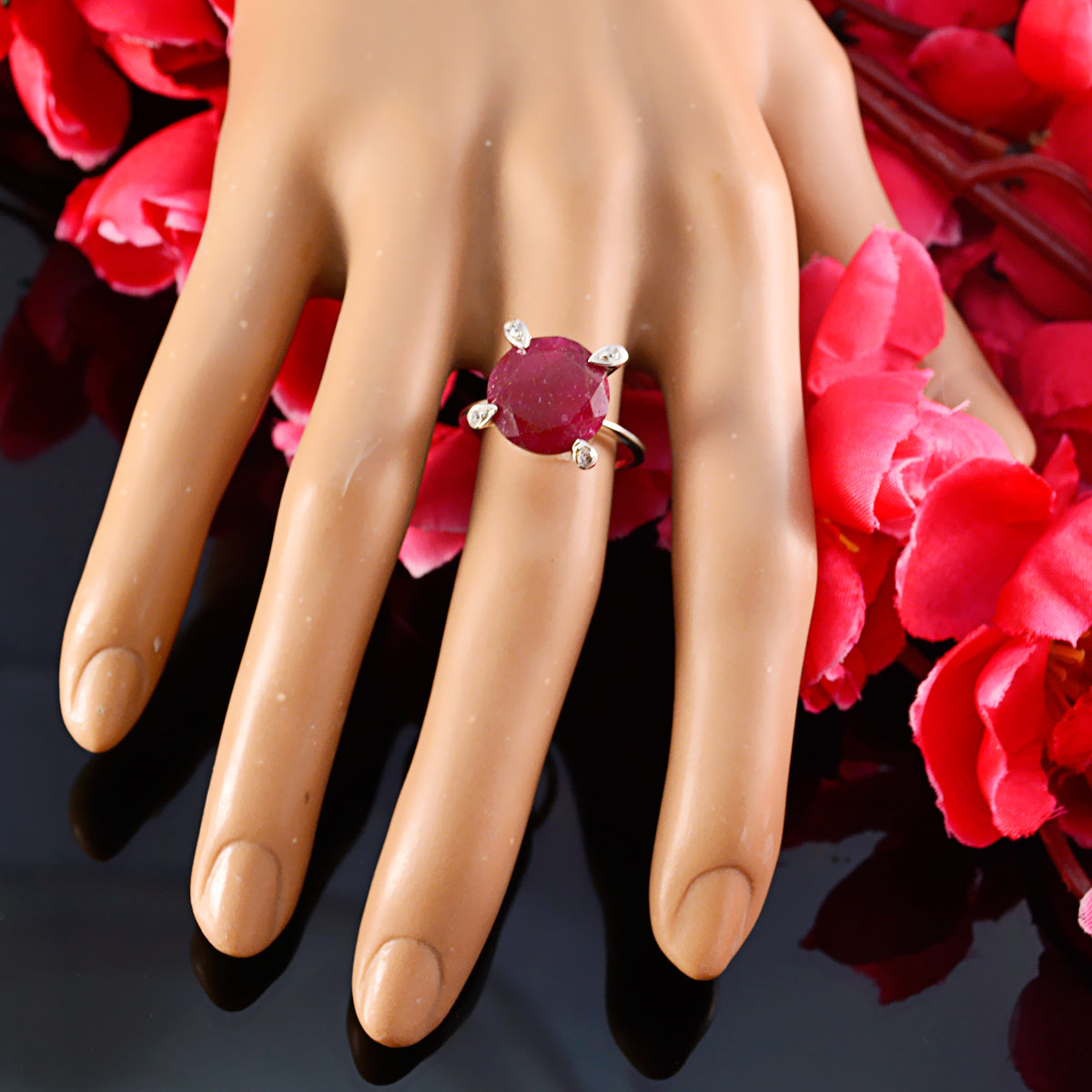 Meera Romantic Red Halo Ring