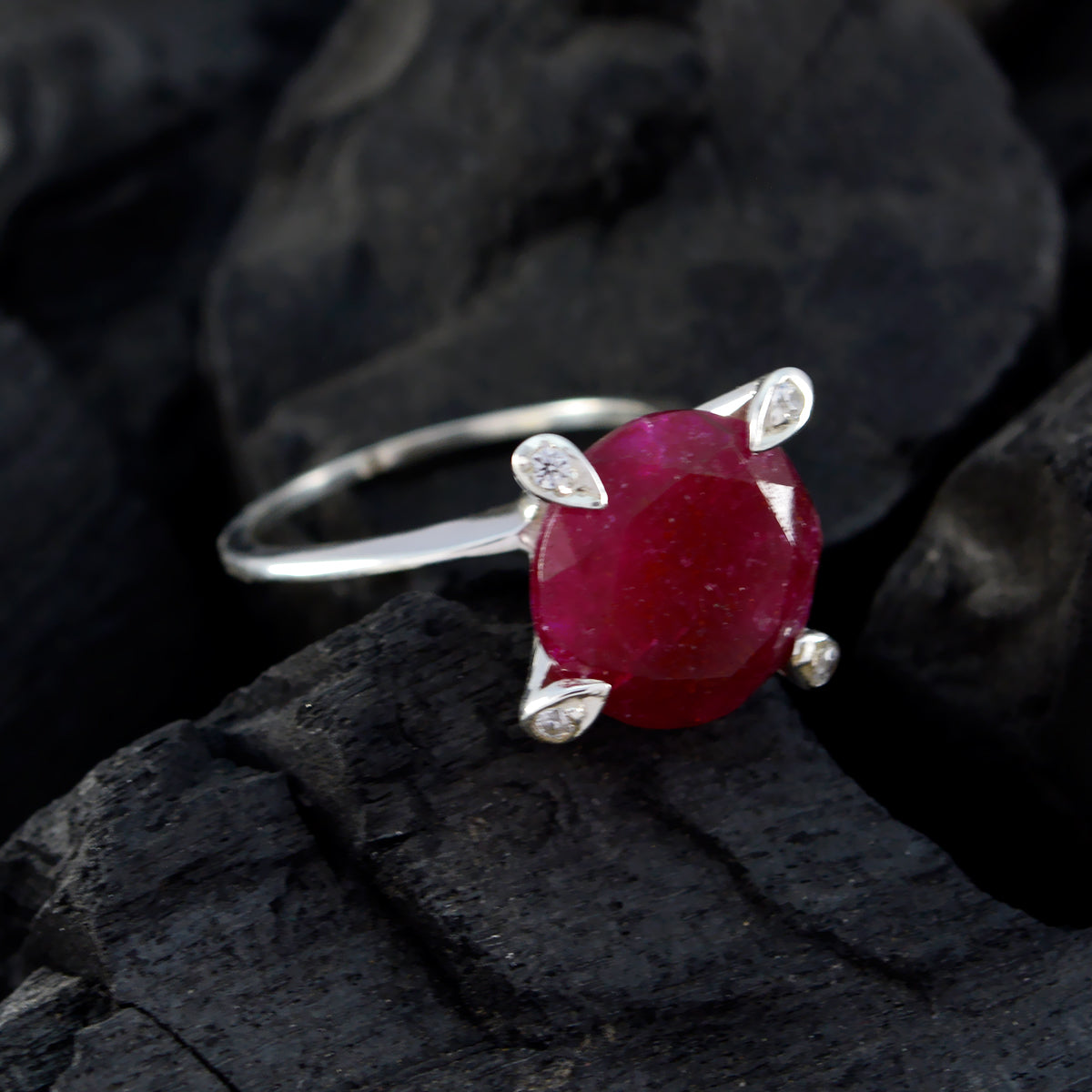 Meera Romantic Red Halo Ring
