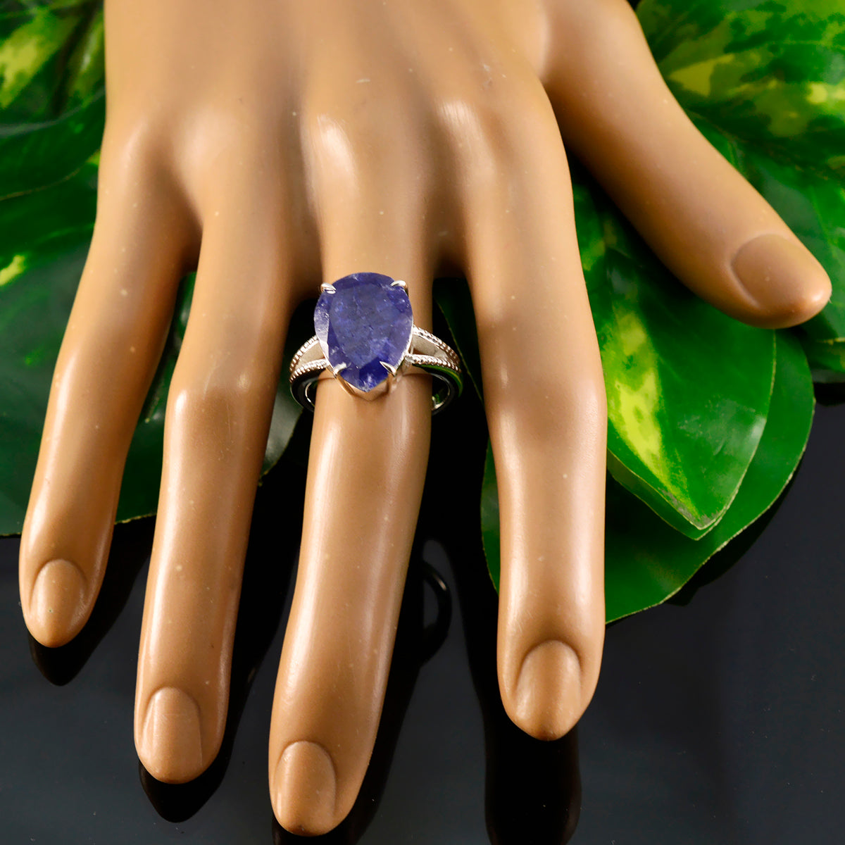 Lourdes Glamorous Blue Solitaire Ring
