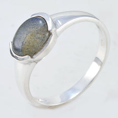 Ha-eun Glamorous Grey Solitaire Ring