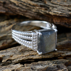 Alejandra Modern Grey Solitaire Ring