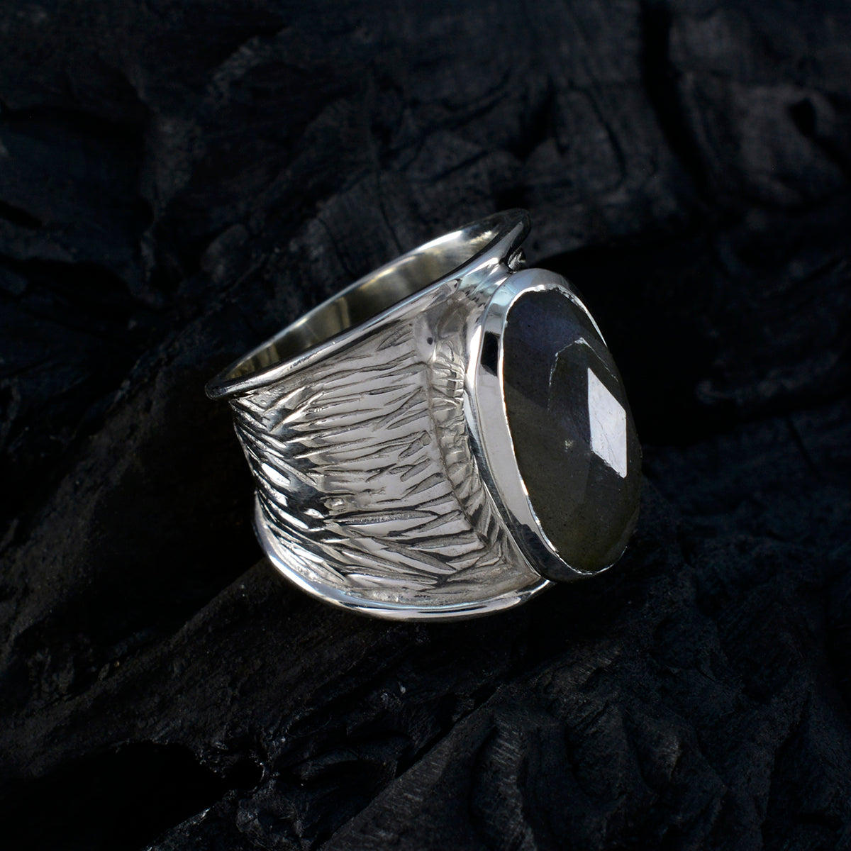 Autumn Heritage Grey Solitaire Ring