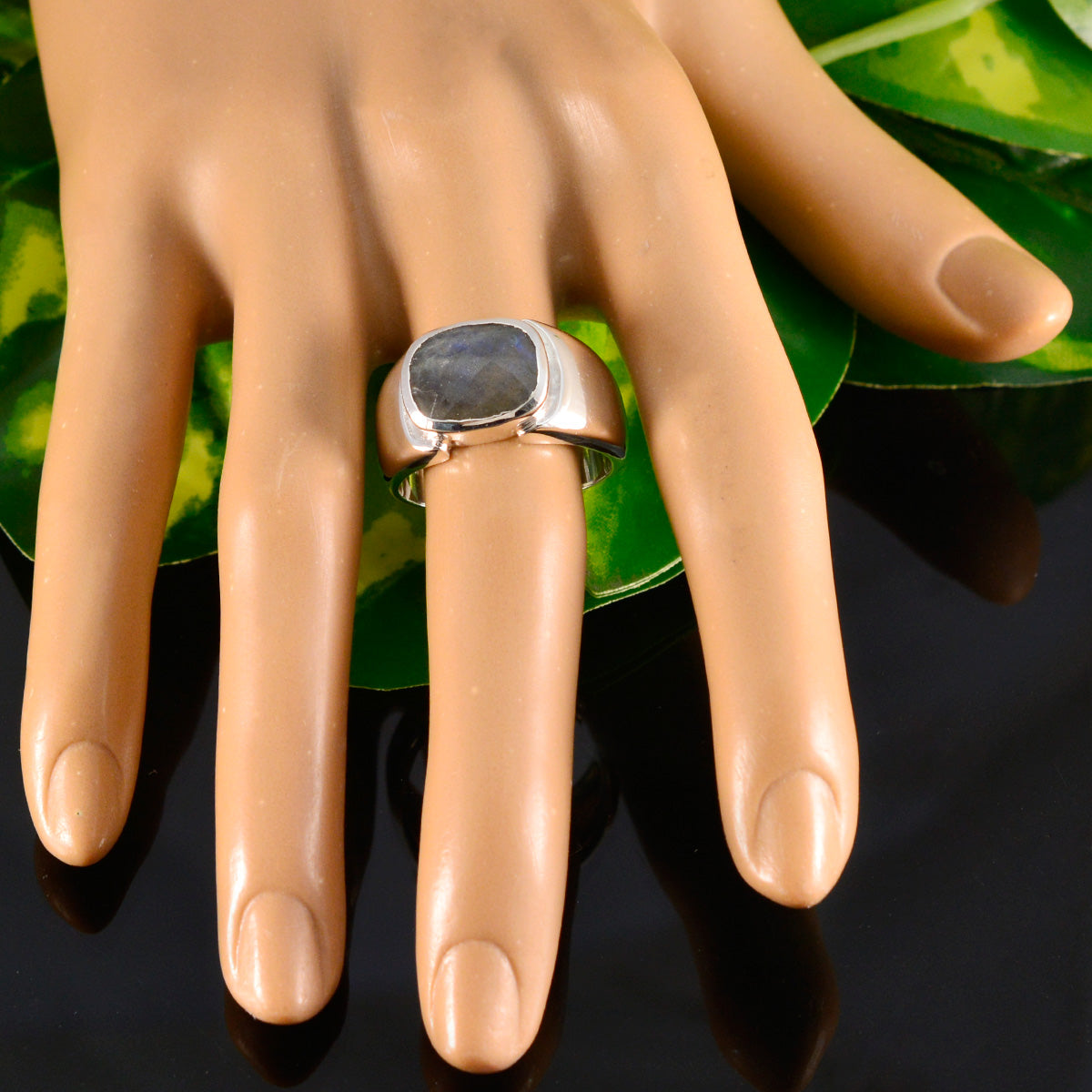 Priya Modern Grey Solitaire Ring