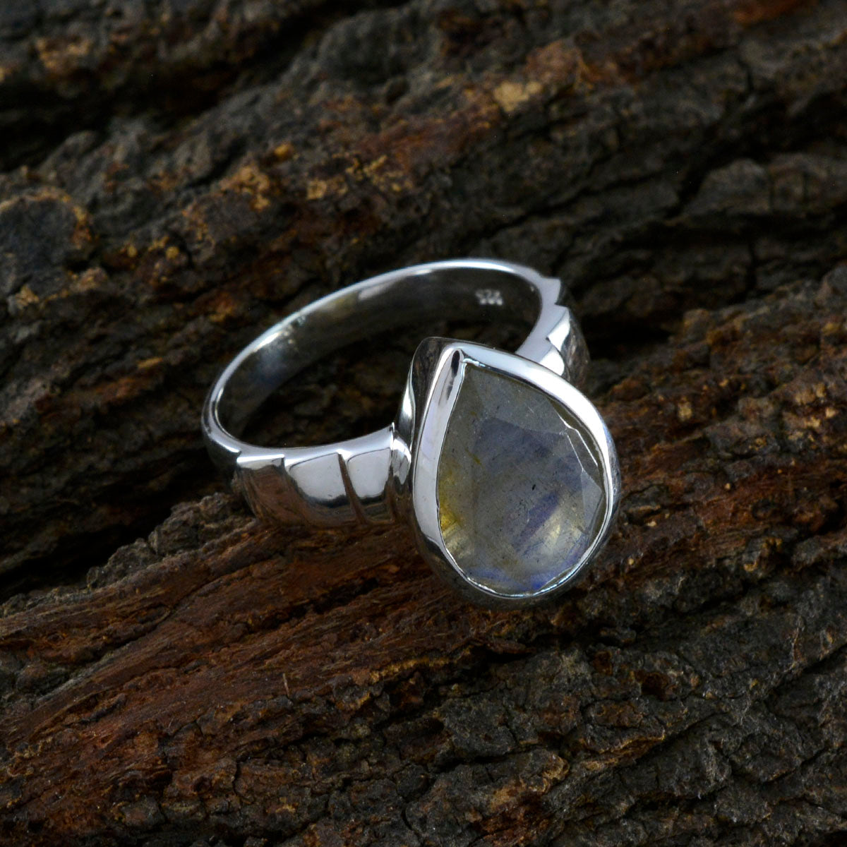 Scarlett Engagement Grey Solitaire Ring