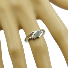 Hana Modern Grey Solitaire Ring