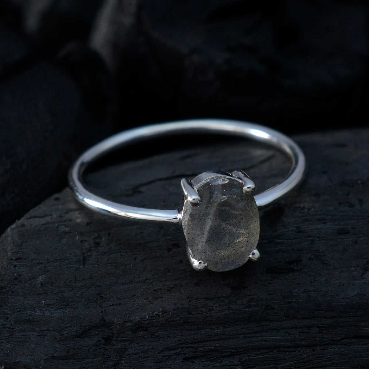 Ling Graceful Grey Solitaire Ring