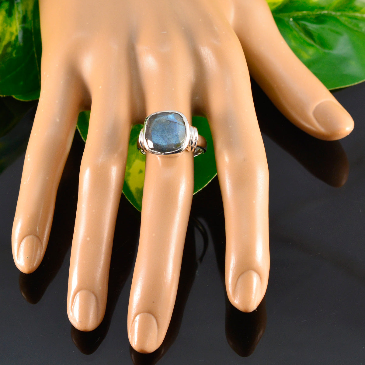 Aaliyah Modern Grey Solitaire Ring