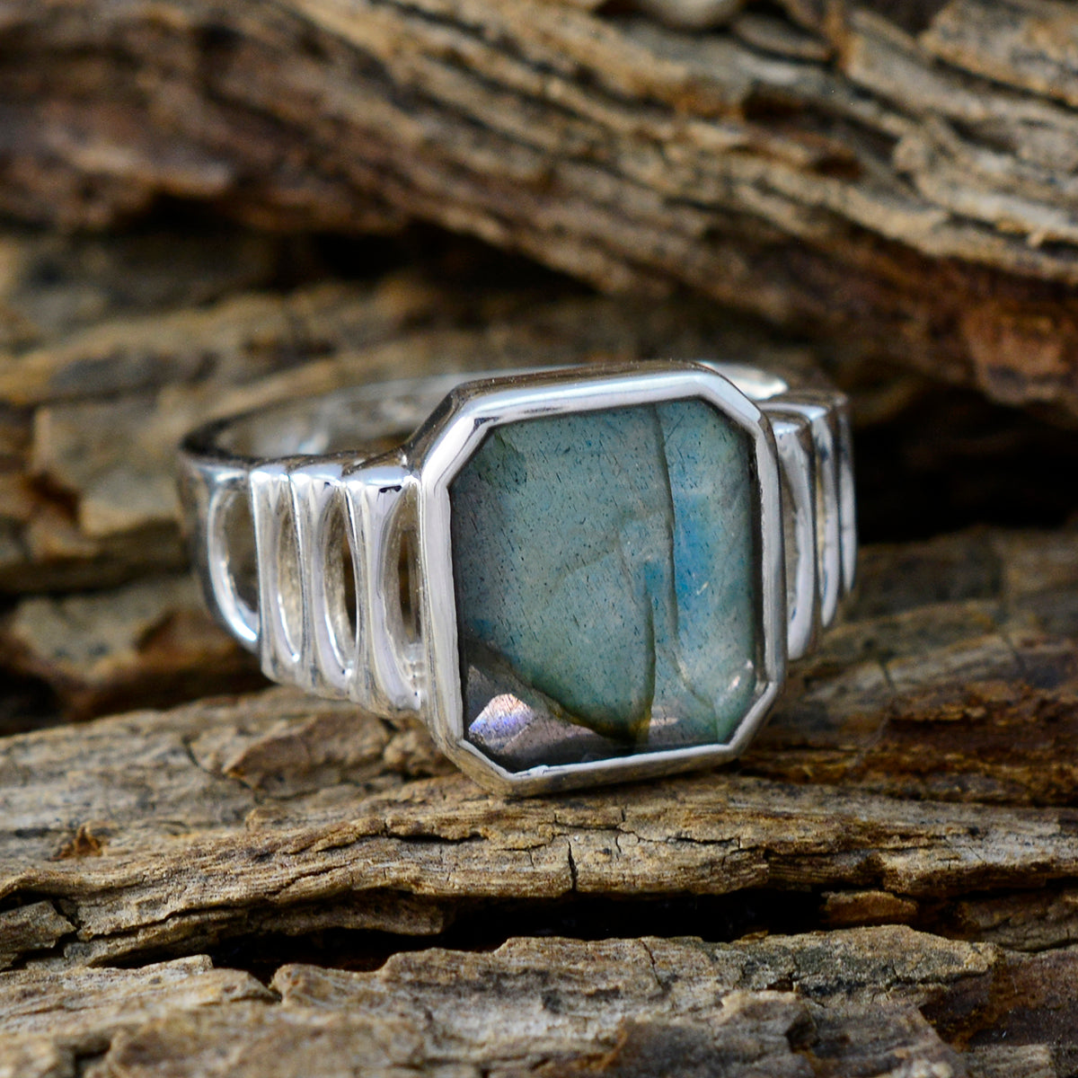 Autumn Signet Grey Solitaire Ring