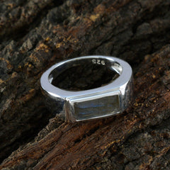 Julia Feminine Grey Solitaire Ring