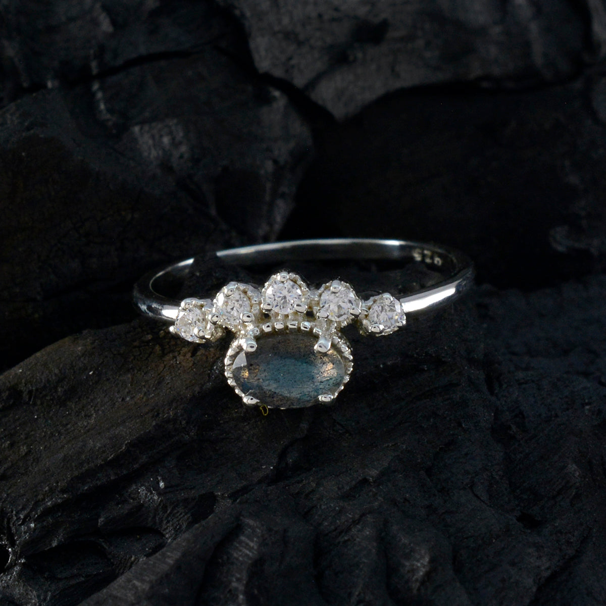 Priya Trendy Grey Halo Ring