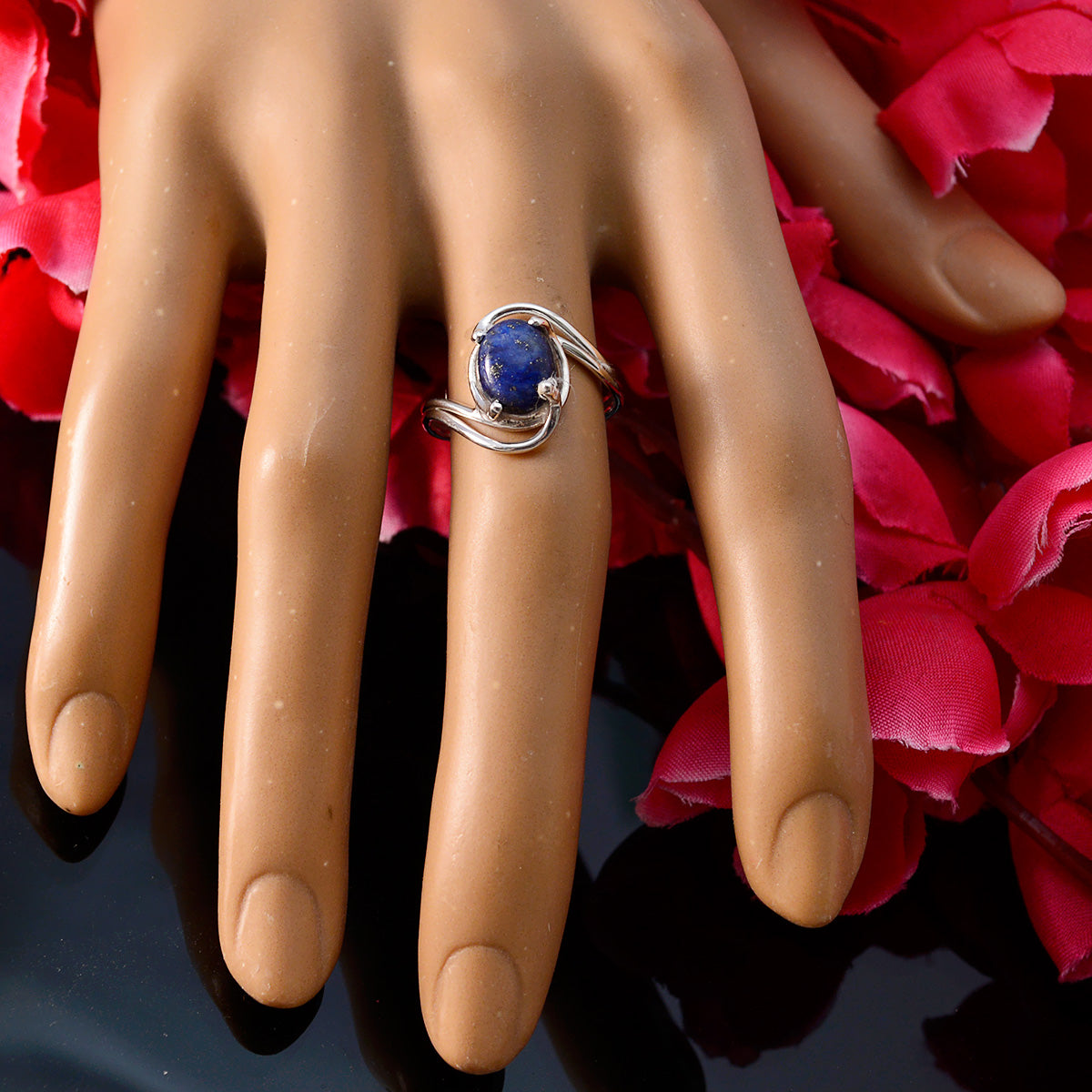 Siti Romantic Blue Solitaire Ring