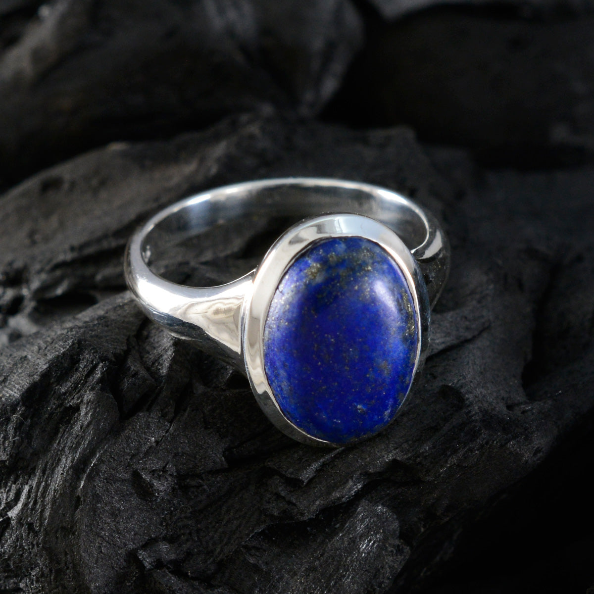 Araya Modern Blue Solitaire Ring