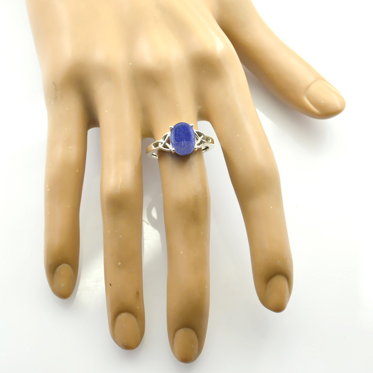 Hana Claddagh Blue Solitaire Ring