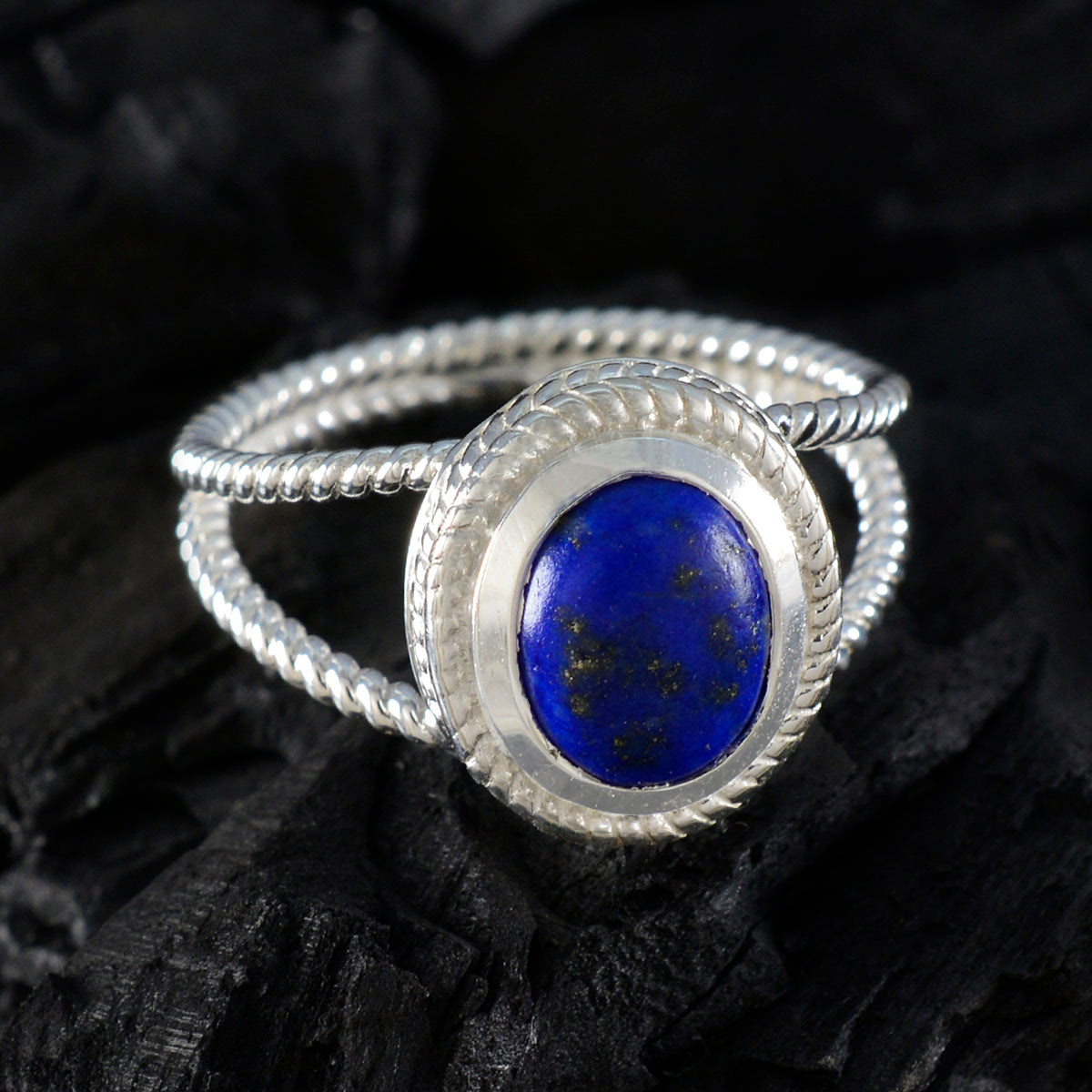 Nisa Rope-Wire Blue Solitaire Ring