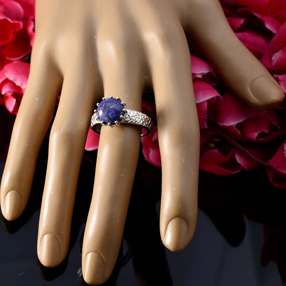 Scarlett Graceful Blue Solitaire Ring