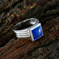 Lorena Graceful Blue Solitaire Ring