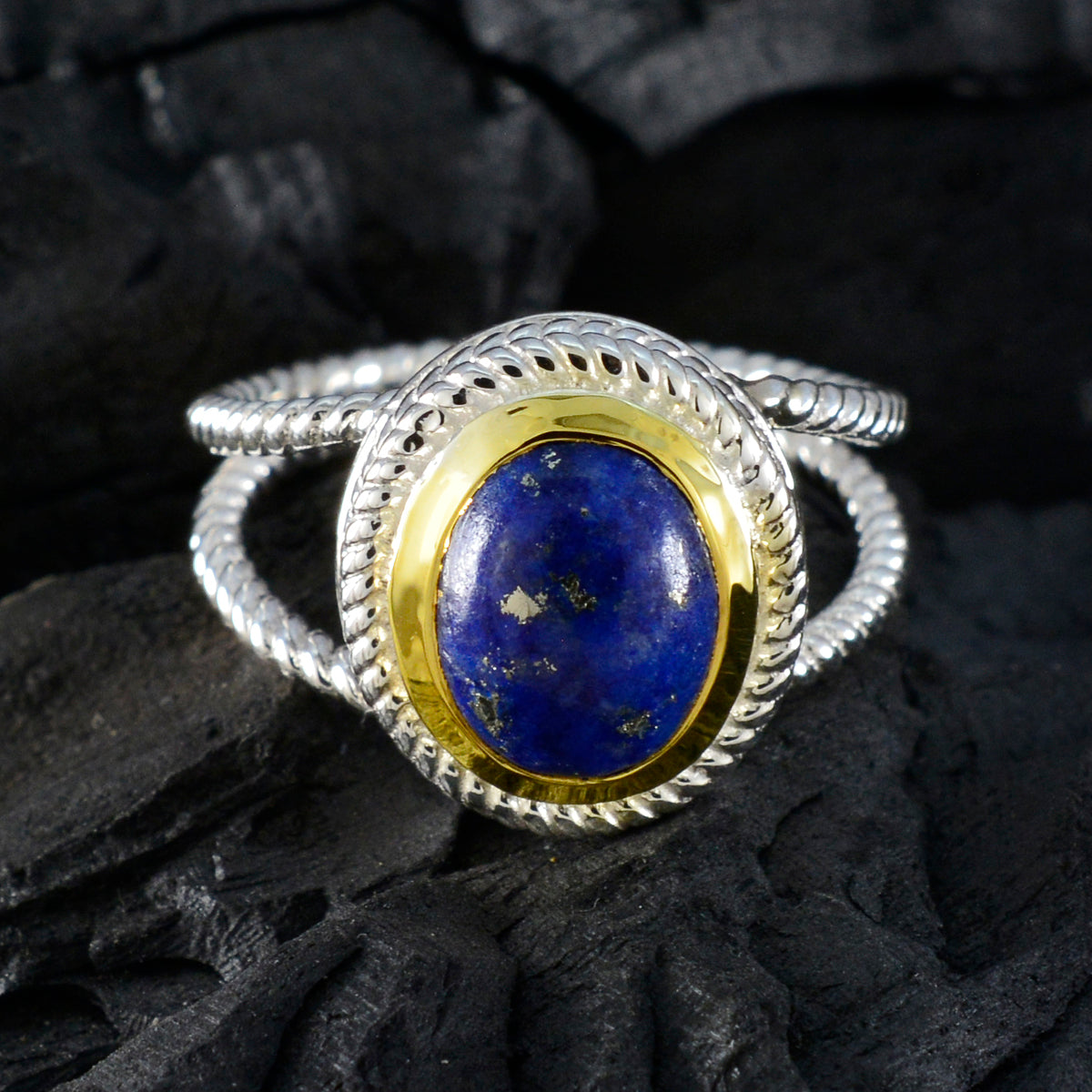 Ivana Rope-Wire Blue Solitaire Ring