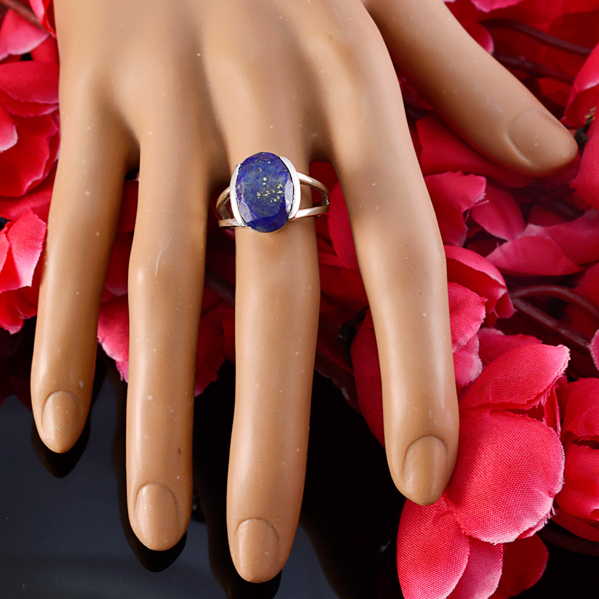 Nova Sophisticated Blue Solitaire Ring