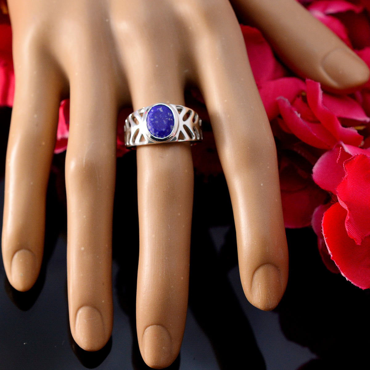 Bruna Rope-Wire Blue Solitaire Ring