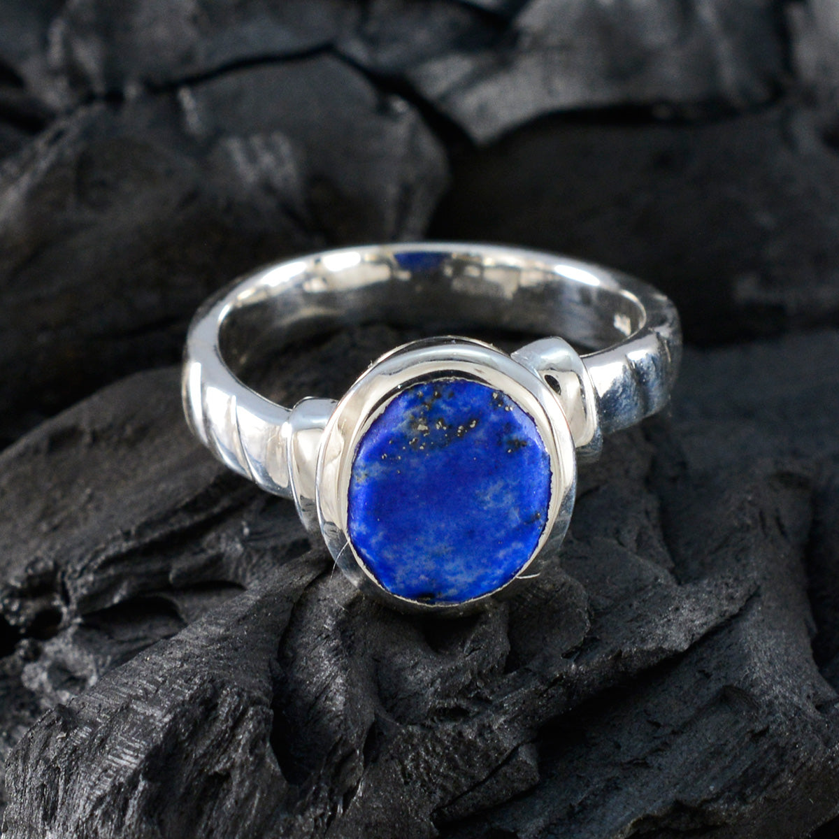 Agnes Promise Blue Solitaire Ring