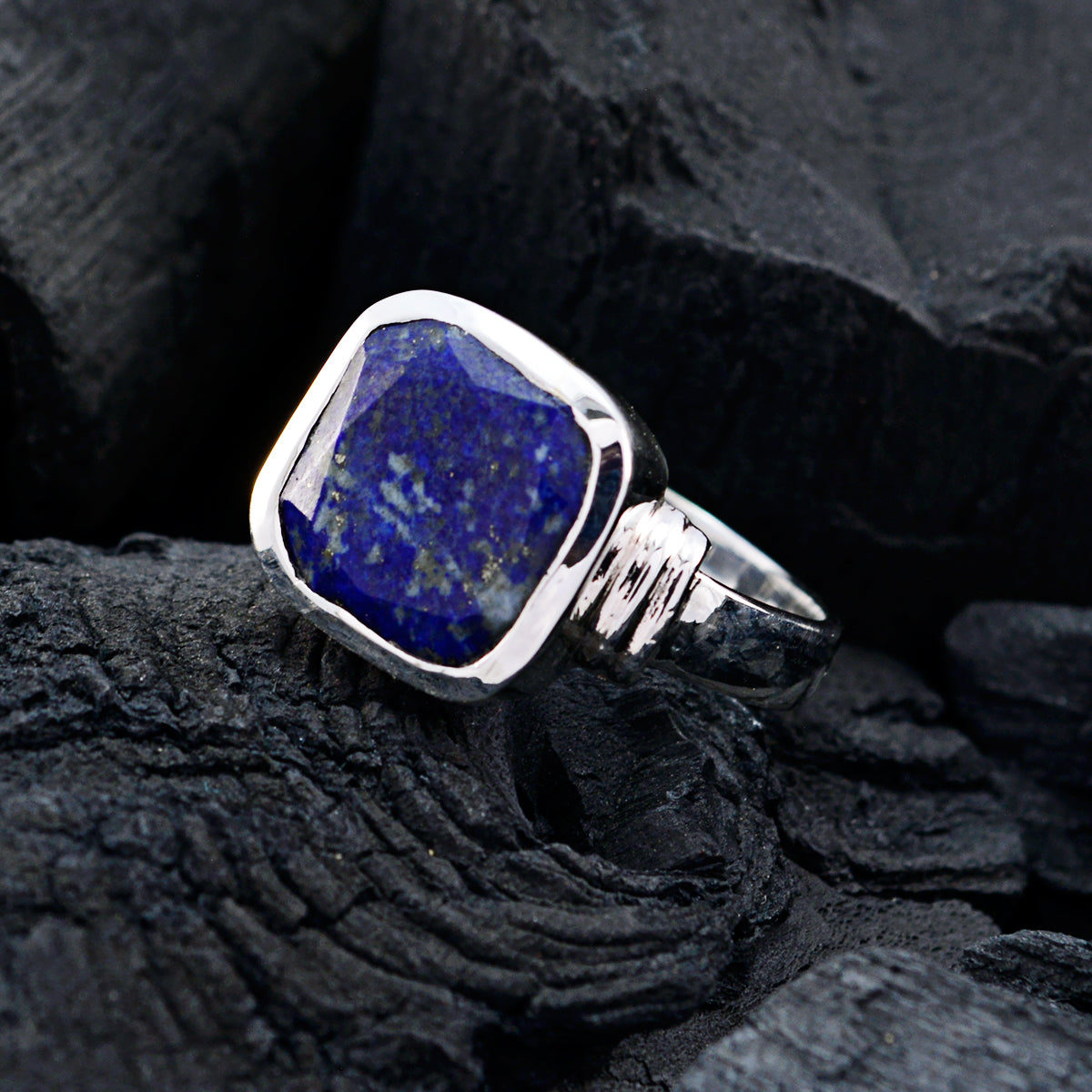 Fernanda Armor Blue Solitaire Ring
