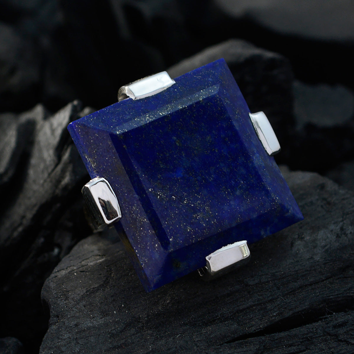 Alice Signet Blue Solitaire Ring